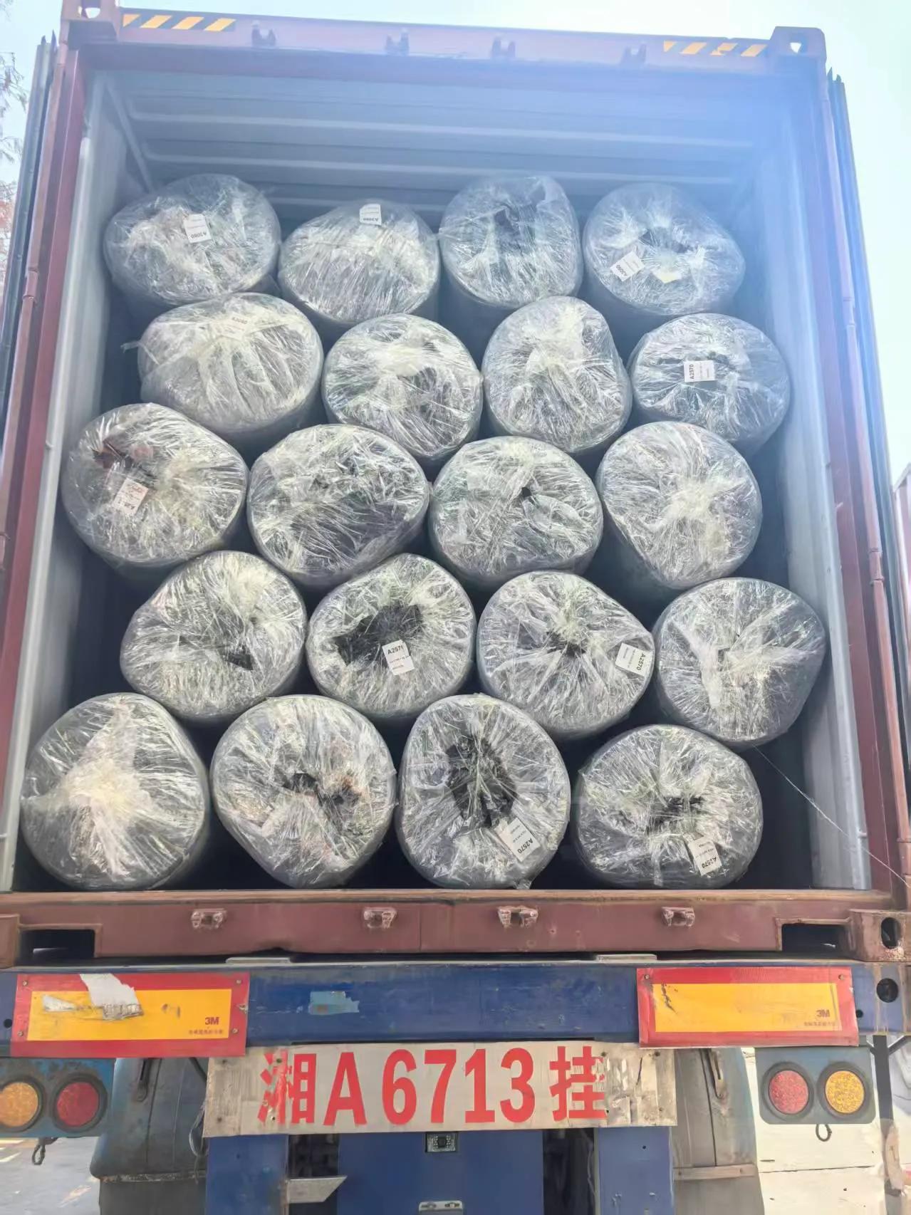Roll-Packed Mattress Loading for wholesale-mattress supply